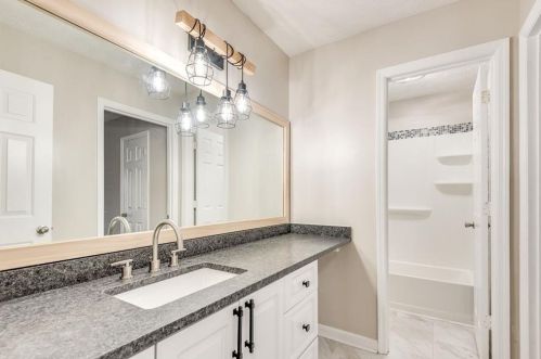 1605 Beaumont Cir, Duluth GA  30096-2676 exterior