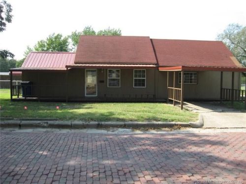 146 Locust St, Coodys Bluff, OK 74048-2828