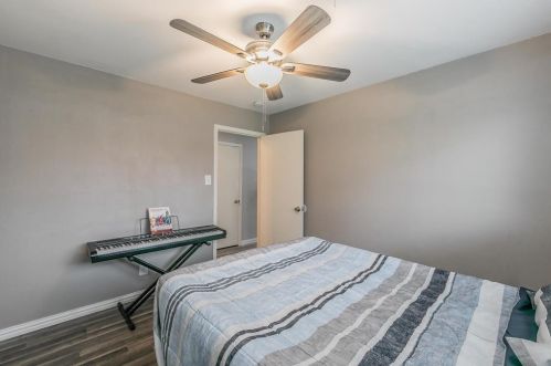 7100 Martha Ln, Fort Worth TX  76112-5306 exterior