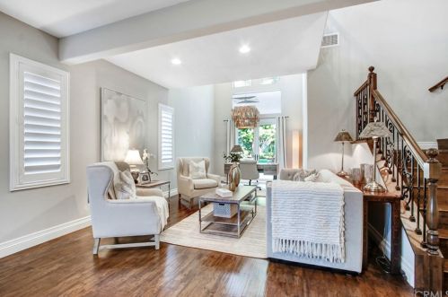 8730 Foxhollow Dr, Anaheim CA  92808-1674 exterior