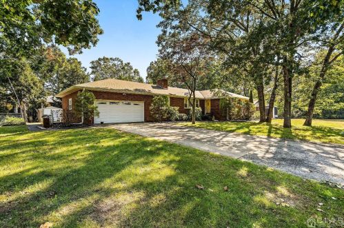 28 Lorton Rd, Old Bridge, NJ 08857-3433