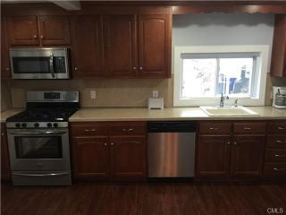 17 Cleveland Ter, Norwalk CT  06854-3505 exterior