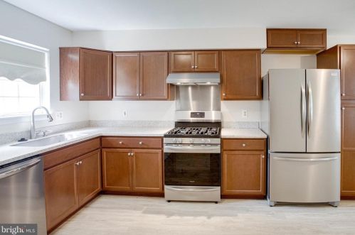 13492 Princedale Dr, Woodbridge, VA 22193-3842