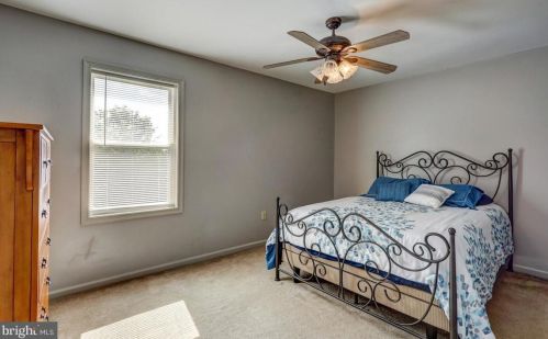 157 Heatherwood Dr, Ephrata PA  17522-2677 exterior
