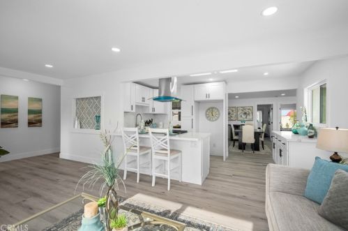 7801 Santa Monica Ave, Stanton, CA 90680-3524