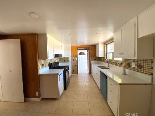 2024 Benedict Ave, Riverside CA  92506-3514 exterior