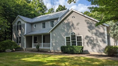 640 Baldwin Ave, Meriden, CT 06450-3545