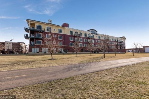 4100 Spring St, Spring Park, MN 55384-9623