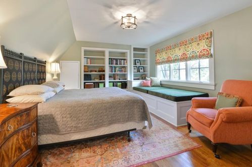 2482 Dellwood Dr, Atlanta GA  30305-4076 exterior