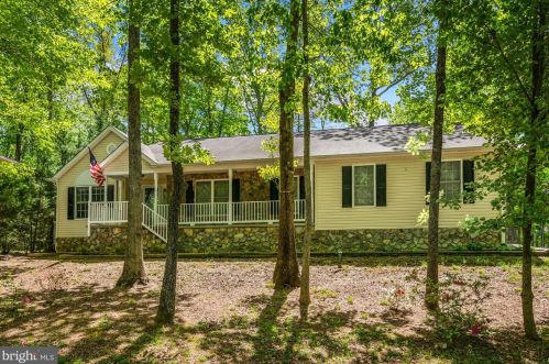 100 Edgemont Ln, Locust Grove, VA 22508-5206