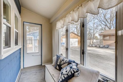 4195 Homewood Ave, Saint Paul MN  55110-3921 exterior