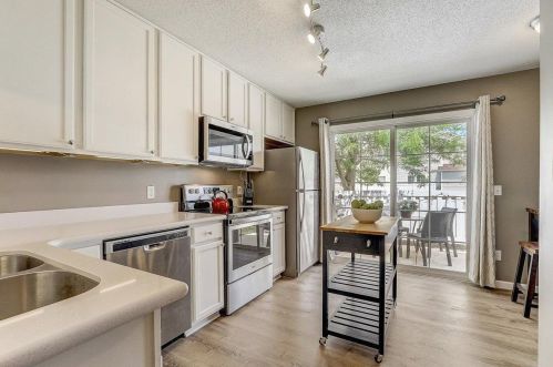 15953 Finch Ave, Saint Paul MN  55124-5811 exterior