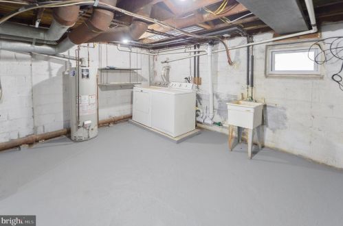 302 Cooper Ave, Camden NJ 08107-2107 exterior