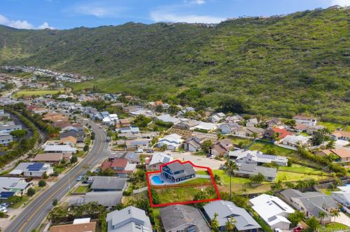 780 Eleele Pl, Honolulu, HI 96825-2715