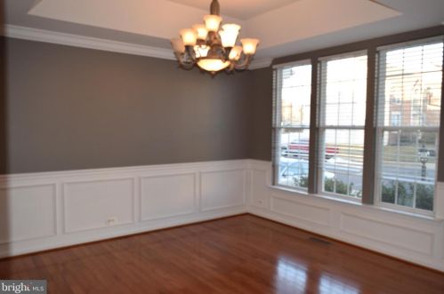 6128 Michener Dr, Haymarket, VA 20169-3261