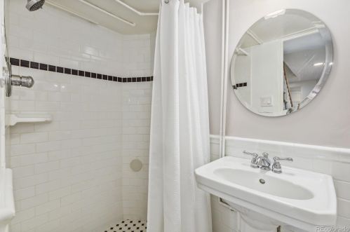 1066 Bonnie Brae Blvd, Denver CO  80209-5135 exterior