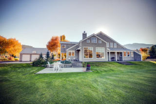 7690 Stine Hill Rd, Cashmere, WA 98815-9491