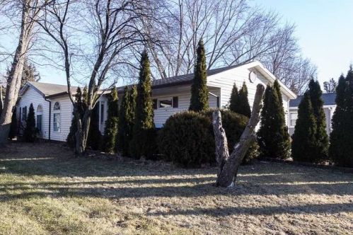 5012 Valentine Pl, Rockford, IL 61108-4153