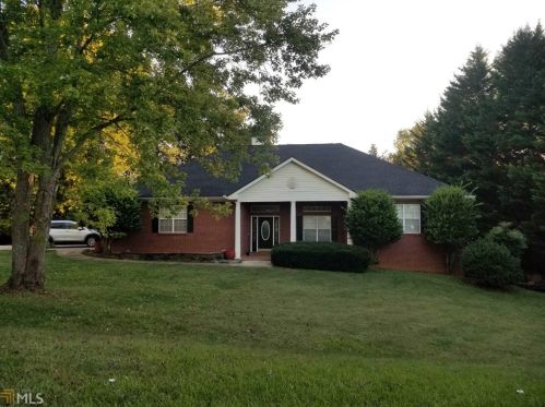 3903 Chimney Rock Ln, Gainesville, GA 30506-2048