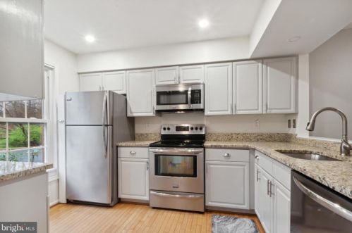 2006 Derby Ridge Ln, Silver Spring, MD 20910-2651