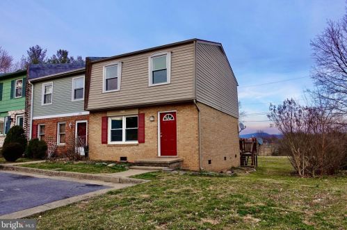 1358 Northampton Ct, Harrisonburg, VA 22801-2813