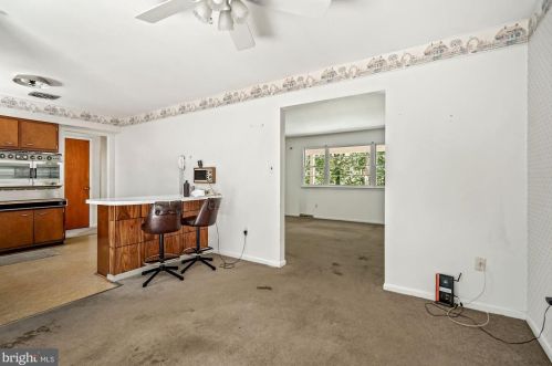 7301 Lackawanna Dr, Springfield VA  22150-4418 exterior