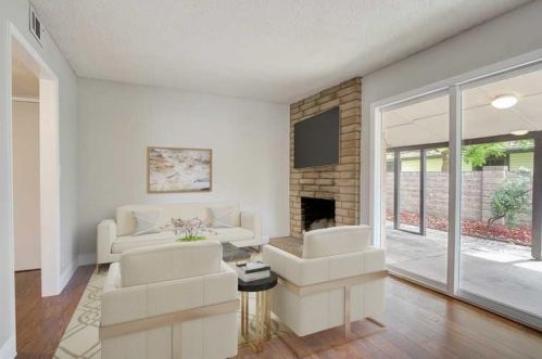 2207 Elmcrest Ln, Rancho Cordova, CA 95670-4207