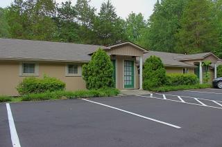 6 Shepherd Ln, Chapel Hill NC  27514-3312 exterior
