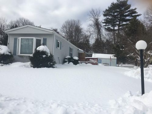 96 Lillian Ave, Seabrook, NH 03874-6236