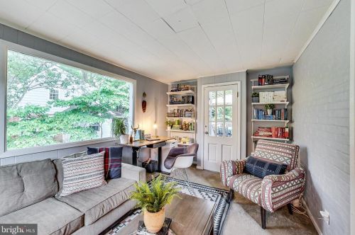 9227 Mintwood St, Silver Spring MD 20901-3523 exterior