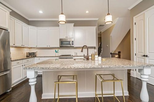 2142 Havenwood Trl, Atlanta GA  30319-4018 exterior