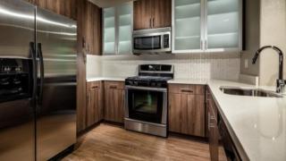 1060 Glendon Ave, Los Angeles CA  90024-2908 exterior