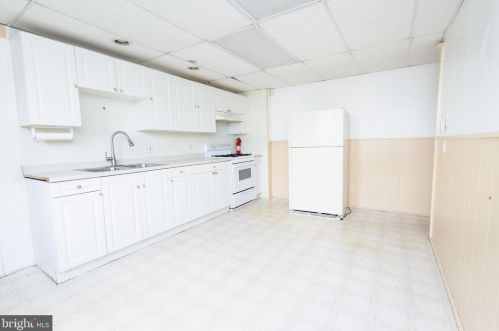 841 Lalor St, Trenton NJ  08610-6556 exterior