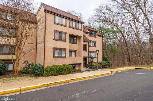 1675 Parkcrest Cir, Herndon, VA 20190-4962