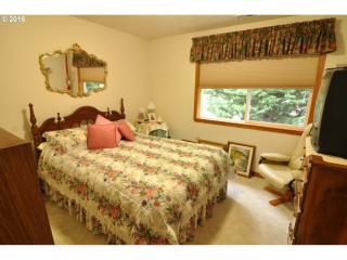 1155 Sunrise Ct, Mcminnville, OR 97128-9515