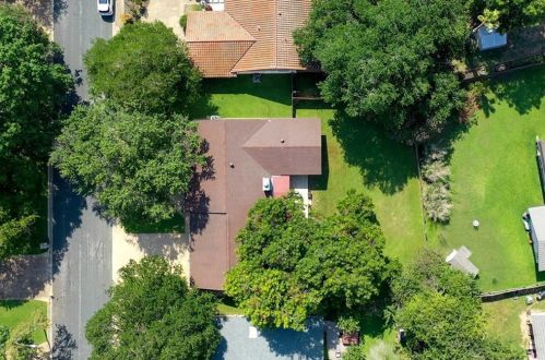 2207 Baltusrol Dr, Austin TX  78747-1202 exterior