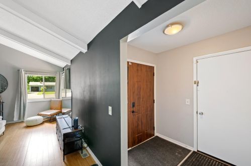 1710 Winnetka Ave, Minneapolis MN  55427-3923 exterior