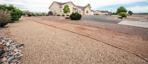 927 Avenida Del Oro, Pueblo, CO 81007-2052