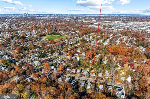 639 Maple Ave, Haddonfield NJ  08033-1129 exterior