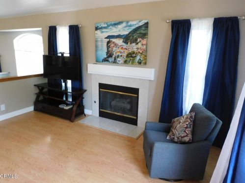 1309 Jamaica Ln, Oxnard, CA 93030-7802