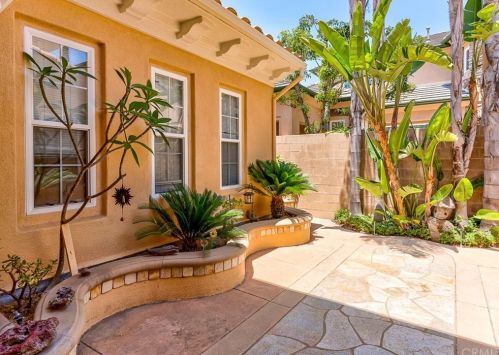 30 Paso Robles, Irvine, CA 92602-1091