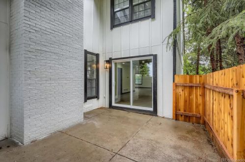 8526 Mineral Cir, Englewood CO 80112-2748 exterior