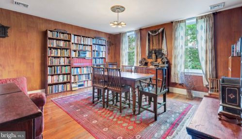 430 42 St, Philadelphia PA 19104-0044 exterior