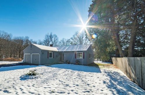 23 Lubec Rd, Waterbury, CT 06762-2909