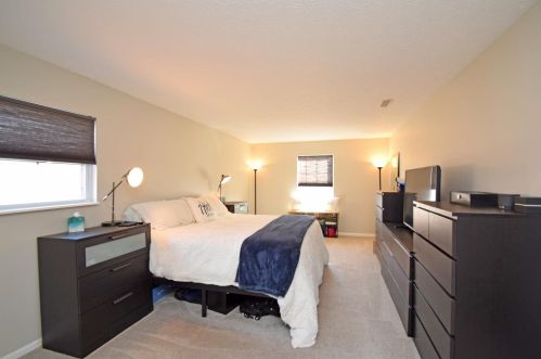 9655 Fallsridge Ct, Cincinnati OH 45231-2885 exterior