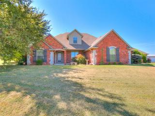4204 Silver City Rdg, Tuttle, OK 73089-8464