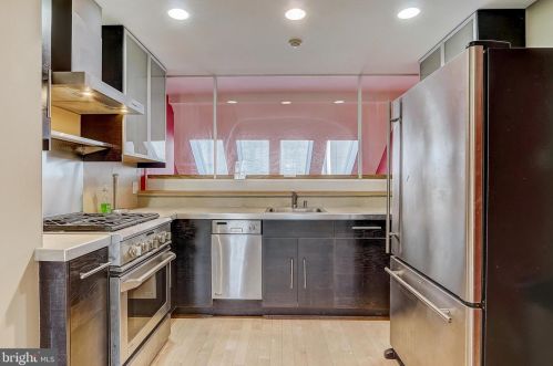 2417 Grays Ferry Ave, Philadelphia PA  19146-2450 exterior