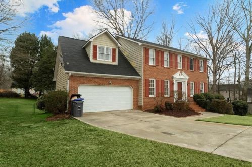 3032 Meadowsweet Trl, Lithonia, GA 30078-6672