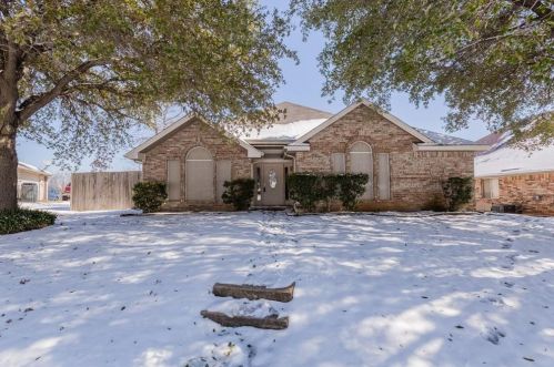 1745 Smokey Hill Dr, Lewisville, TX 75067-6213