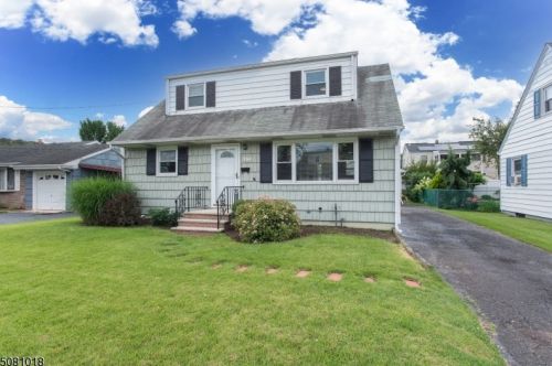 934 Huff Ave, Manville, NJ 08835-2436